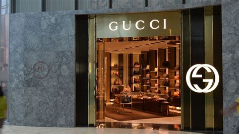 commesso gucci stipendio|Stipendi con Gucci: quanto si guadagna .